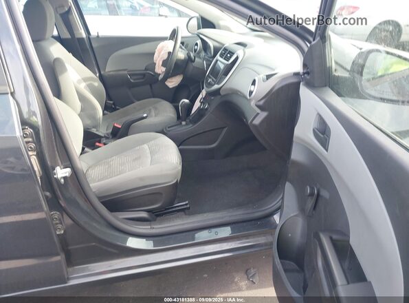 1G1JG6SB9L4134786 2020 CHEVROLET SONIC Dark Blue Widok wnętrza z przodu