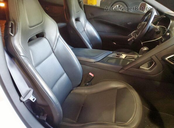 1G1YP2D69K5604170 2019 CHEVROLET CORVETTE White Rear seats view