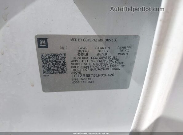 1G1ZB5ST5LF010426 2020 CHEVROLET MALIBU White Vista del compartimento del motor