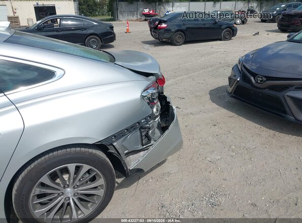 1G4ZP5SS0JU144278 2018 BUICK LACROSSE Серебряный Вид спереди