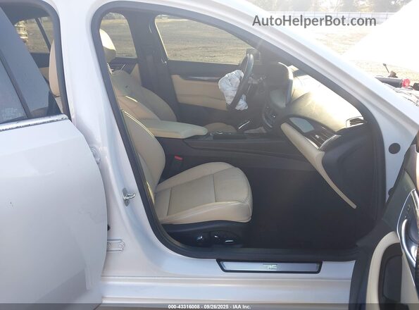 1G6DN5RW1S0105143 2025 CADILLAC CT5 White Widok wnętrza z przodu
