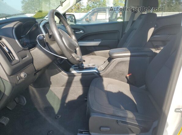1GCGSCEN9L1207001 2020 CHEVROLET COLORADO Silver Front interior view