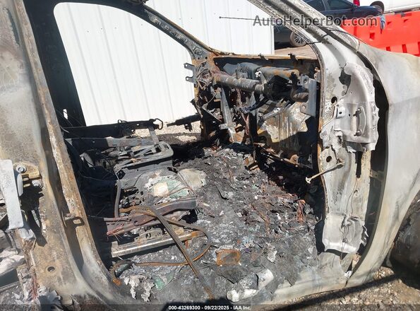 1GCPDDEK8NZ530143 2022 CHEVROLET SILVERADO Белый Вид салона спереди