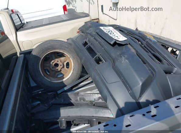 1GCPSBEK5S1187683 2025 CHEVROLET COLORADO Серебряный Вид щитка приборов