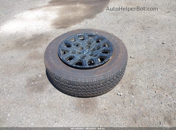 1GCPSBEK9S1138681 2025 CHEVROLET COLORADO Серебряный Вид щитка приборов