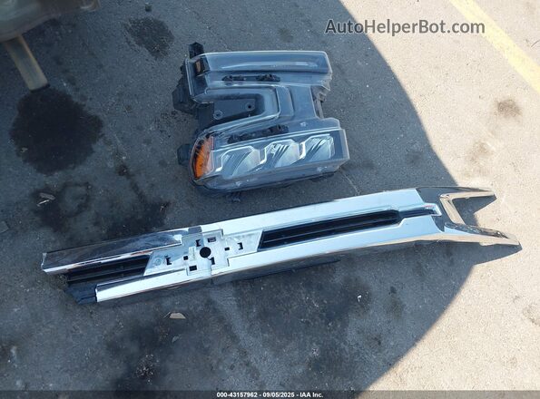 1GCRYDED3LZ233681 2020 CHEVROLET SILVERADO Серебряный Вид щитка приборов