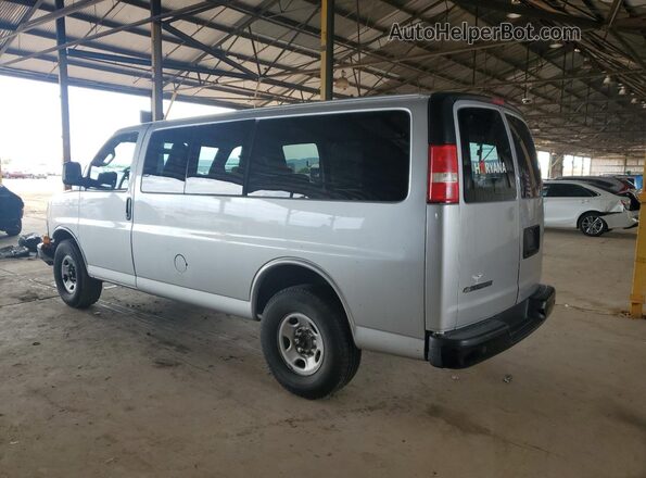 1GCWGAFG0J1309253 2018 CHEVROLET EXPRESS Silver 