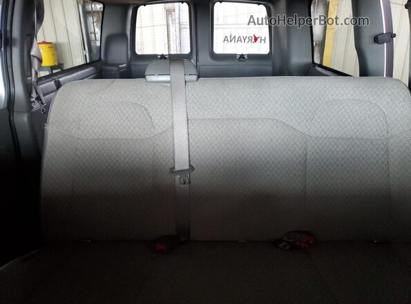1GCWGAFG0J1309253 2018 CHEVROLET EXPRESS Silver 