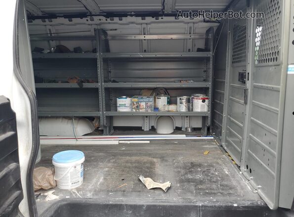 1GCWGAFG2L1263265 2020 CHEVROLET EXPRESS White Vista interior trasera