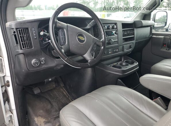 1GCWGAFG2L1263265 2020 CHEVROLET EXPRESS White Vista del salpicadero