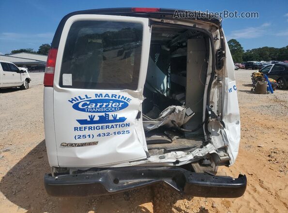 1GCWGAFG7L1187641 2020 CHEVROLET EXPRESS White Rear view
