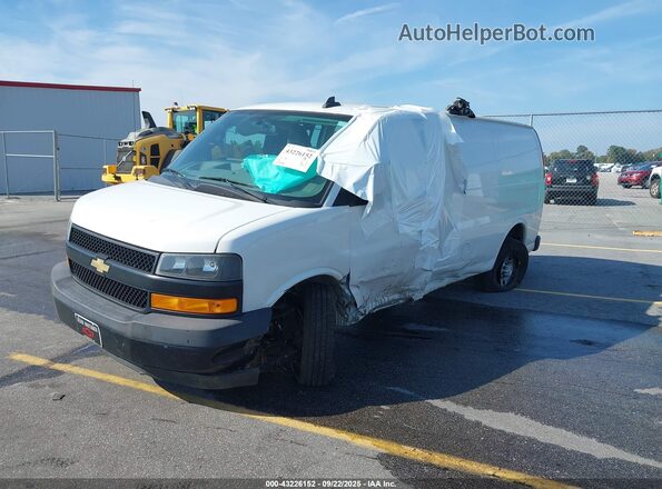 1GCWGAFG8L1245501 2020 CHEVROLET EXPRESS White Front left