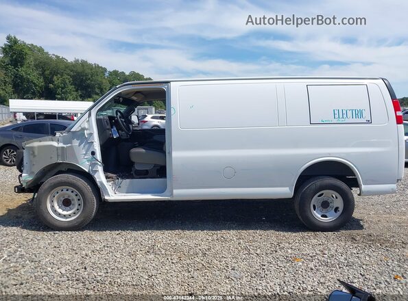 1GCWGAFG8L1266252 2020 CHEVROLET EXPRESS White 
