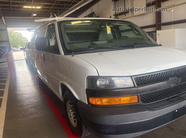 1GCWGAFP0M1200540 2021 CHEVROLET EXPRESS Белый Передняя левая четверть
