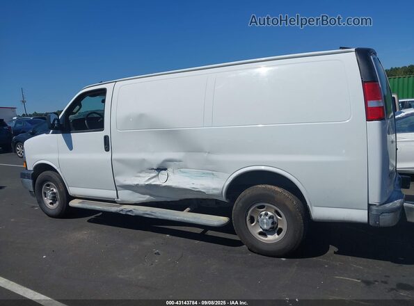 1GCWGAFP4M1181006 2021 CHEVROLET EXPRESS White 360 interior view
