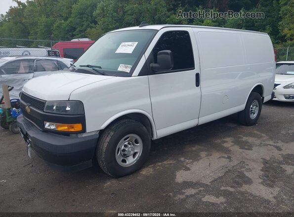 1GCWGAFP5L1159997 2020 CHEVROLET EXPRESS Белый Передняя левая четверть