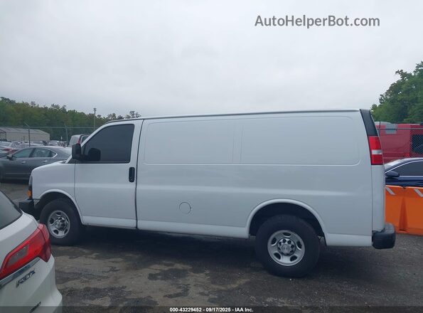 1GCWGAFP5L1159997 2020 CHEVROLET EXPRESS Белый Панорамный вид салона 360°