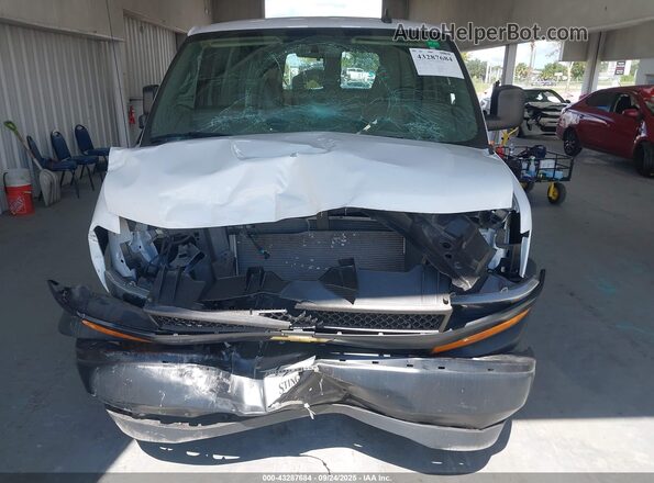 1GCWGAFP8M1151829 2021 CHEVROLET EXPRESS White ხელსაწყოთა პანელის ხედი