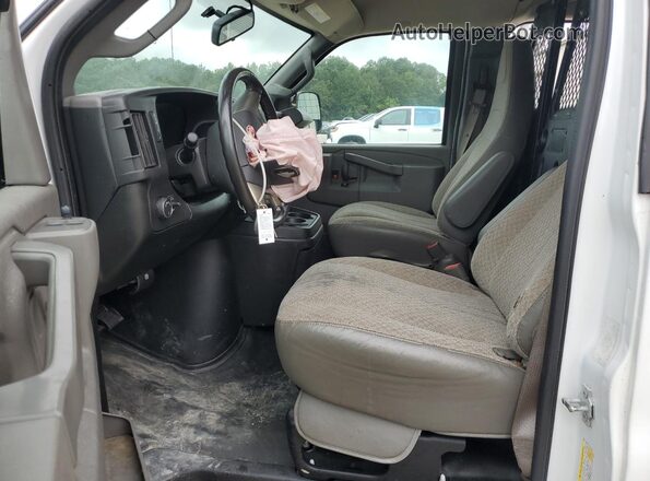 1GCWGAFP9J1308389 2018 CHEVROLET EXPRESS White 