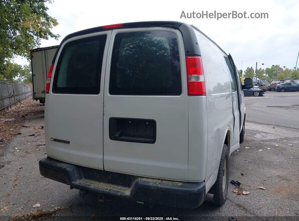 1GCWGAFPXM1194844 2021 CHEVROLET EXPRESS White Tył prawy