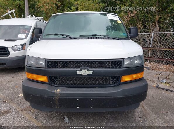 1GCWGAFPXM1194844 2021 CHEVROLET EXPRESS White Widok zestawu wskaźników