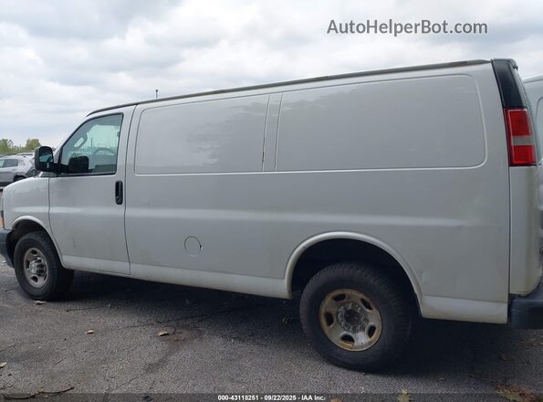 1GCWGAFPXM1194844 2021 CHEVROLET EXPRESS White Widok wnętrza 360 stopni