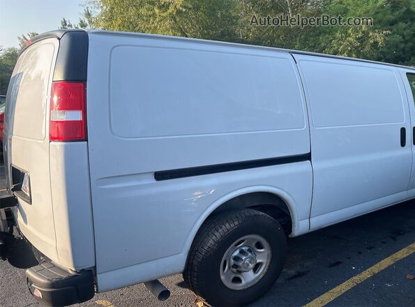 1GCZGGFP7M1215682 2021 CHEVROLET EXPRESS  Vista tres cuartos delantera izquierda