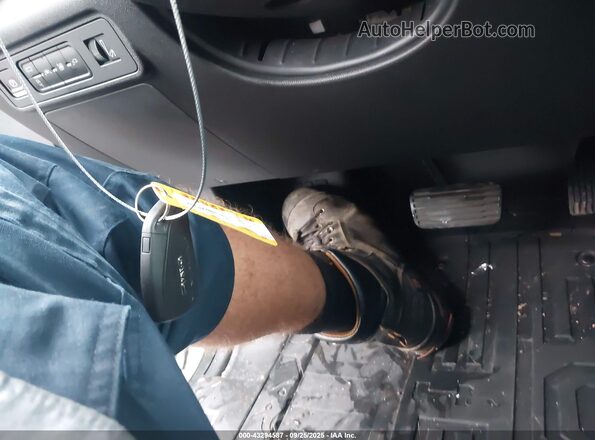 1GKB0RDC4RU102834 2024 GMC HUMMER EV SUV Gray Vista del salpicadero