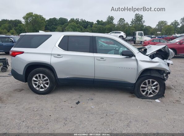 1GNERFKW2LJ257344 2020 CHEVROLET TRAVERSE Silver Widok wnętrza 360 stopni