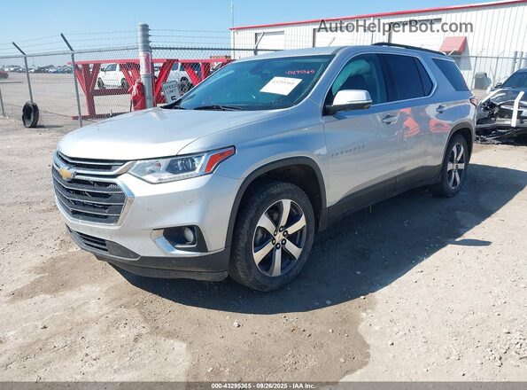 1GNEVHKW4LJ242576 2020 CHEVROLET TRAVERSE Silver Przód lewy