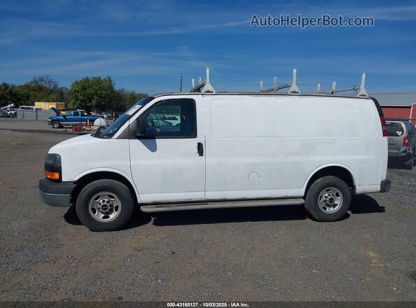1GTW7AFF0H1903990 2017 GMC SAVANA 2500 White Vista interior de 360 grados
