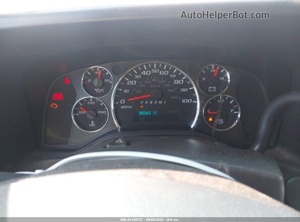 1GTW7AFF0H1903990 2017 GMC SAVANA 2500 White Vista de los asientos traseros