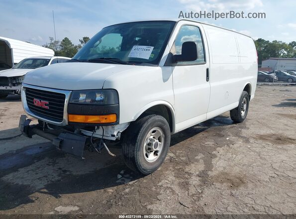 1GTW7AFGXJ1912257 2018 GMC SAVANA 2500 White Vista tres cuartos delantera izquierda