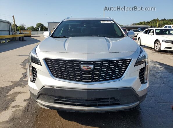 1GYFZDR42NF101035 2022 CADILLAC XT4 Silver Vista frontal