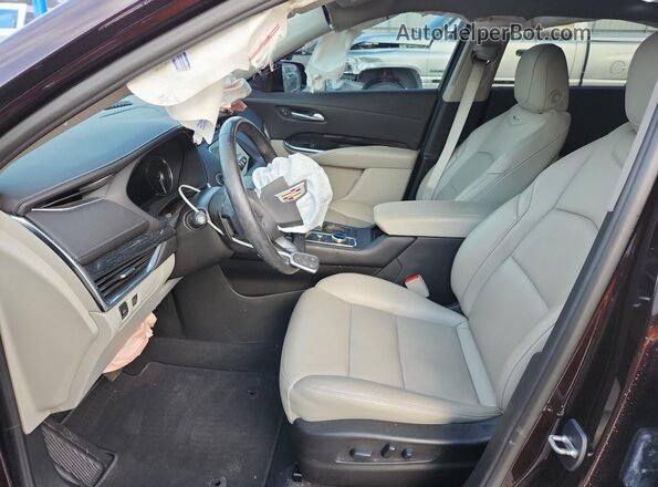 1GYFZDR44MF069591 2021 CADILLAC XT4 Maroon 