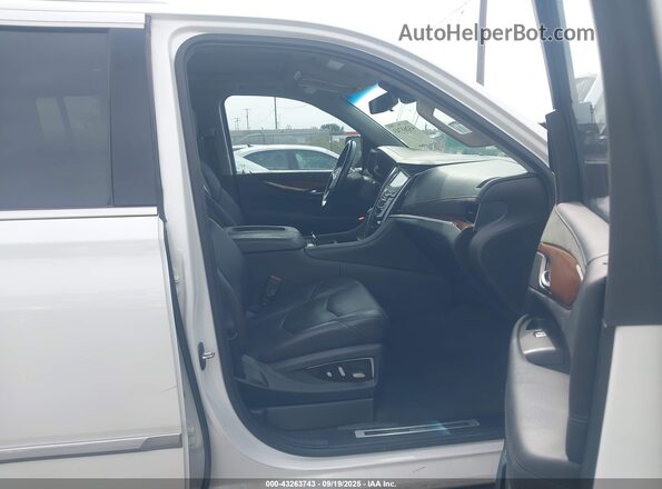 1GYS4JKJ0LR120027 2020 CADILLAC ESCALADE Белый Вид салона спереди