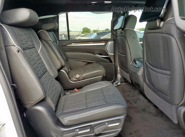 1GYS9RRL4SR293149 2025 CADILLAC ESCALADE White Widok wnętrza z tyłu