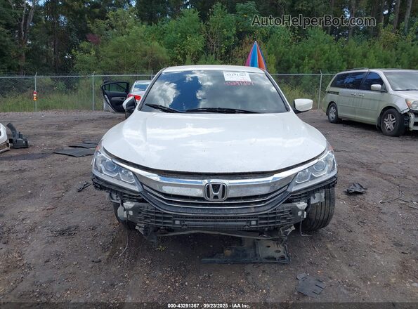 1HGCR2F19HA036176 2017 HONDA ACCORD White ხელსაწყოთა პანელის ხედი
