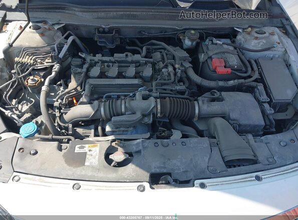 1HGCV1F13KA036915 2019 HONDA ACCORD White Вид ззаду