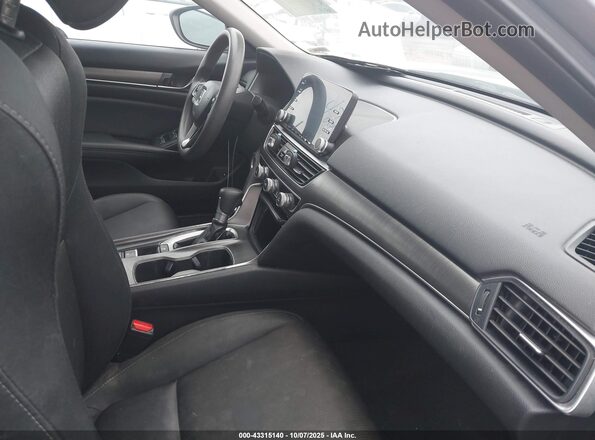 1HGCV1F17LA032562 2020 HONDA ACCORD Серебряный Вид салона спереди