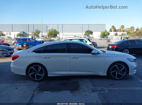 1HGCV1F32LA150598 2020 HONDA ACCORD Белый Вид задней части салона