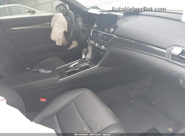 1HGCV1F36LA153620 2020 HONDA ACCORD Белый Вид салона спереди