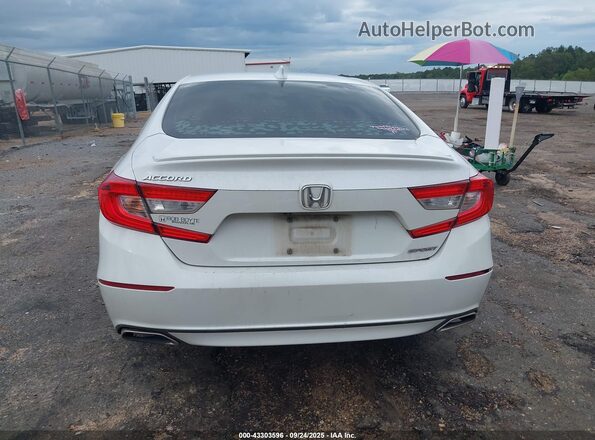 1HGCV1F39JA157125 2018 HONDA ACCORD White 