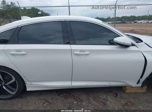 1HGCV1F39JA157125 2018 HONDA ACCORD White Widok wnętrza 360 stopni