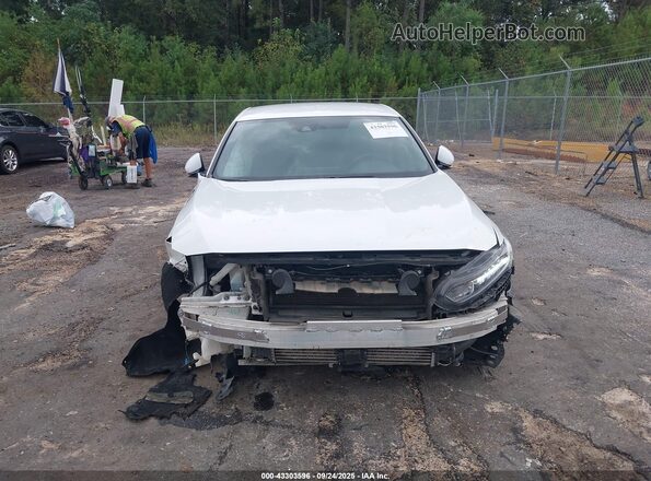 1HGCV1F39JA157125 2018 HONDA ACCORD White Widok wnętrza z tyłu