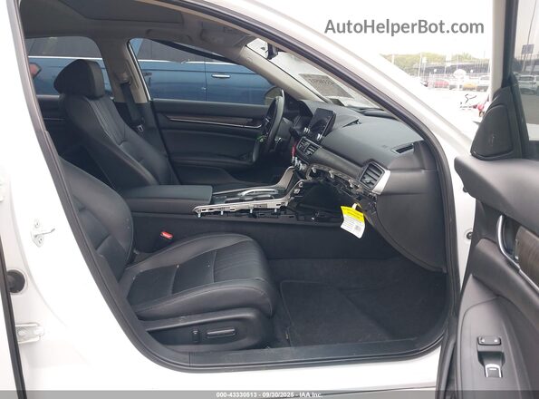 1HGCV2F99NA014630 2022 HONDA ACCORD White Вид салону спереду