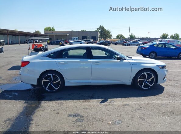 1HGCV3F29NA046731 2022 HONDA ACCORD Белый Вид задней части салона