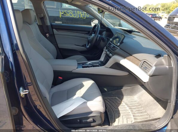 1HGCV3F52JA003319 2018 HONDA ACCORD Blue Вид салону спереду