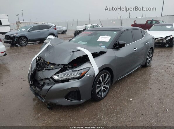 1N4AA6DV8LC363990 2020 NISSAN MAXIMA SL Серый Передняя левая четверть