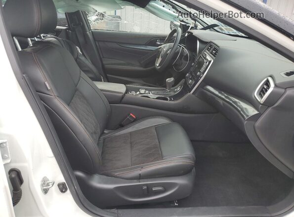 1N4AA6EV6PC504933 2023 NISSAN MAXIMA SR Белый Вид салона спереди